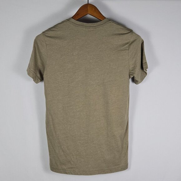 Canvas Griswold Christmas Tree Farm Holiday Graphic Tee Women’s Small - Picture 2 of 9